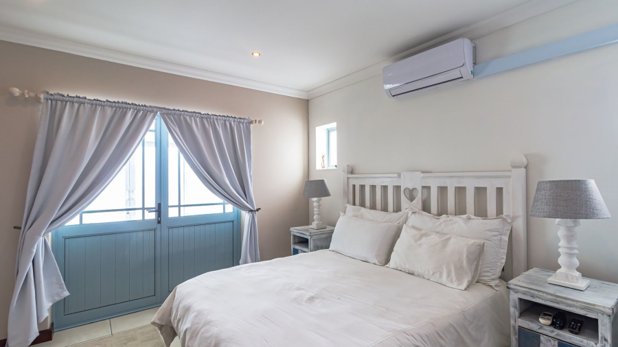 4 Bedroom Property for Sale in Blue Lagoon Western Cape